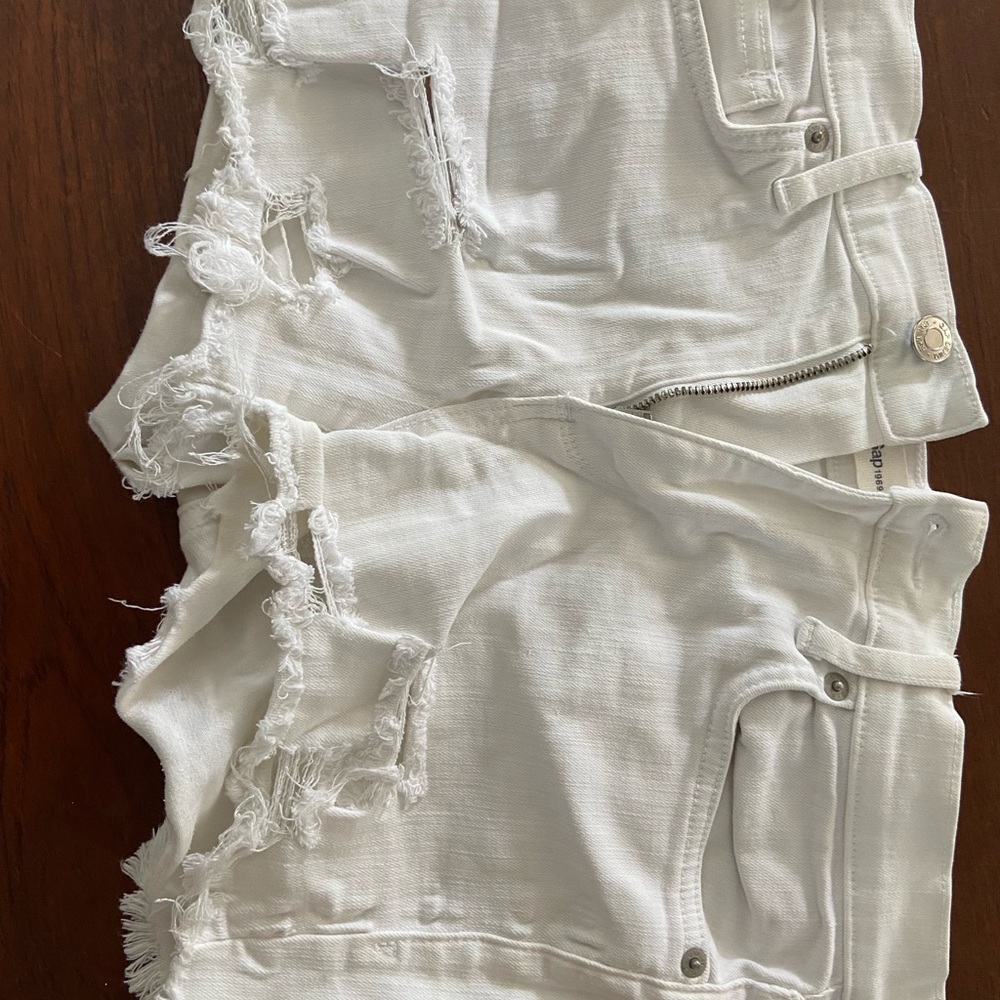 Gap white jean ripped shorts
